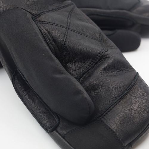 Ett par handskar i kategorin Skidhandskar från skydd.com