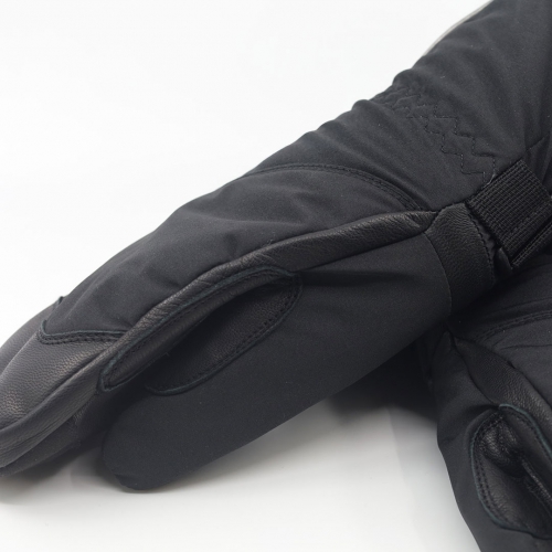 Ett par handskar i kategorin Skidhandskar från skydd.com