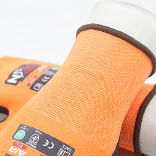 Ett par handskar i kategorin Stickade handskar från skydd.com