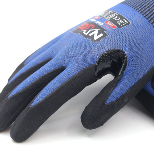 Ett par handskar i kategorin Skärskydd från skydd.com