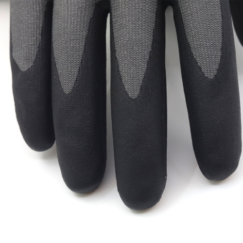 Ett par handskar i kategorin Skärskydd från skydd.com